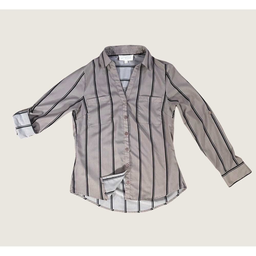 Sweet Wanderer Women's Large Gray Black Striped Roll Tab Button Down Blouse